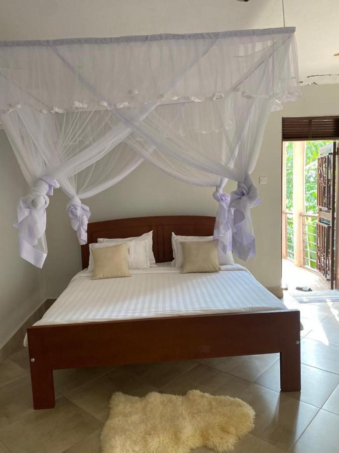 Golden Cherries Guest House Jinja Luaran gambar