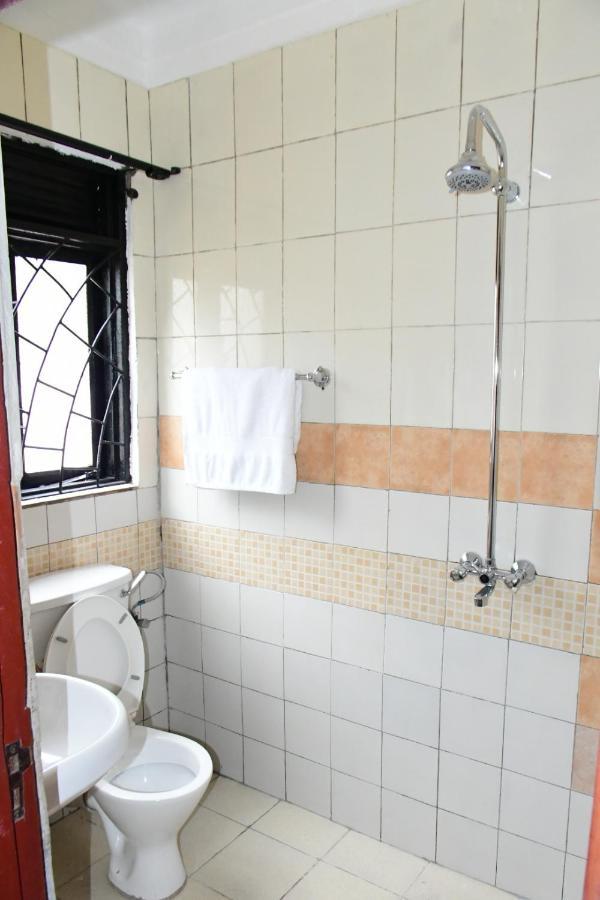 Golden Cherries Guest House Jinja Luaran gambar