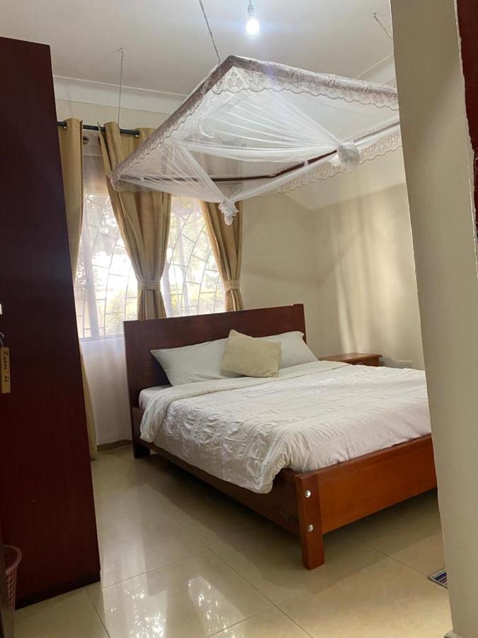 Golden Cherries Guest House Jinja Luaran gambar
