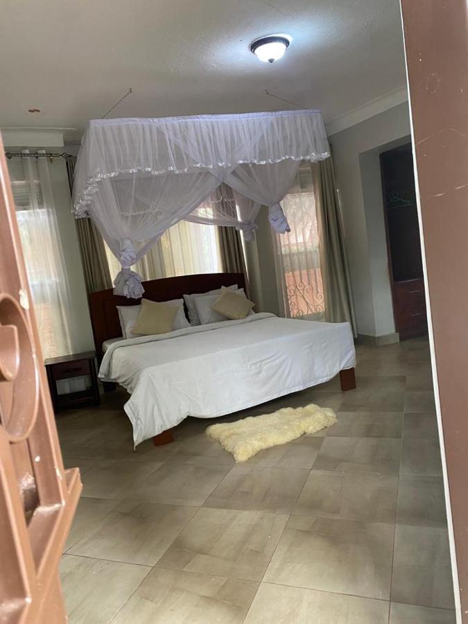 Golden Cherries Guest House Jinja Luaran gambar