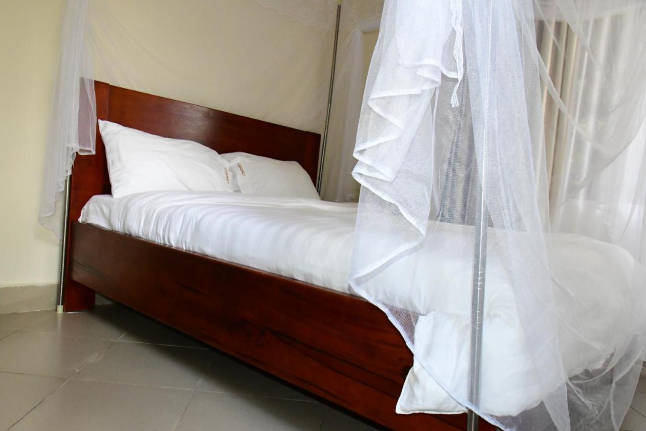 Golden Cherries Guest House Jinja Luaran gambar