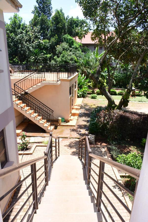 Golden Cherries Guest House Jinja Luaran gambar